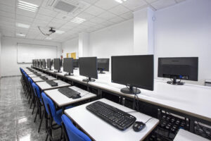 CENTRO DE ESTUDIOS MORA CURSOS LABORA FORMACION AULA 1
